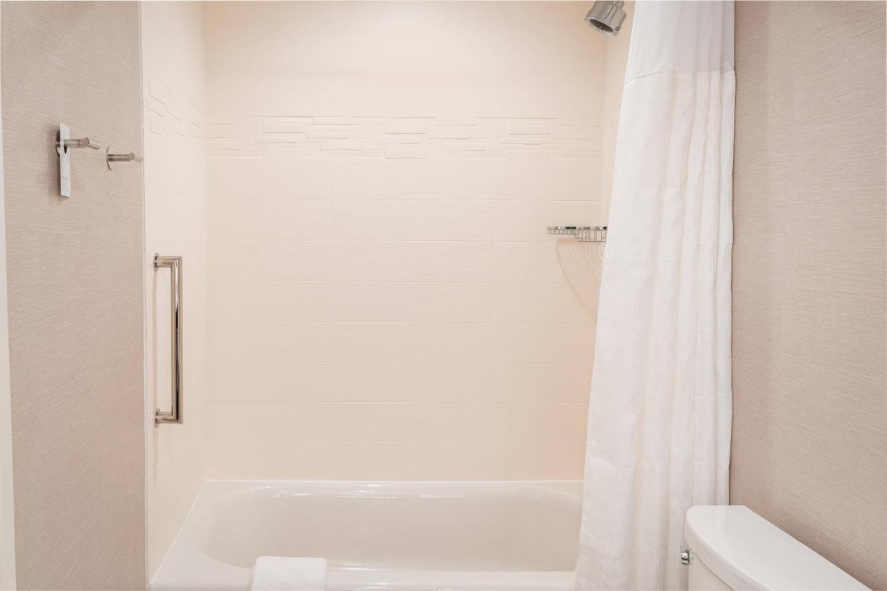 Residence Inn By Marriott Grand Rapids Downtown Экстерьер фото
