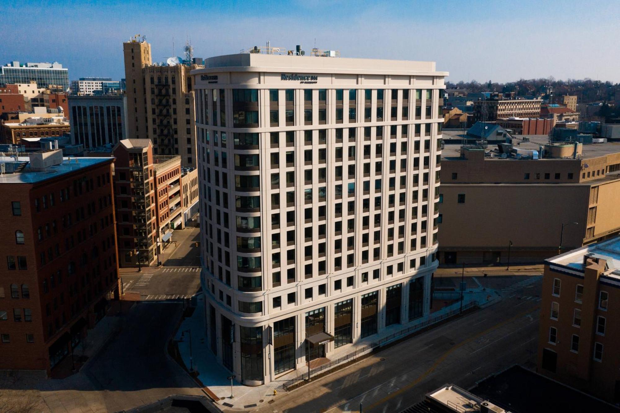 Residence Inn By Marriott Grand Rapids Downtown Экстерьер фото