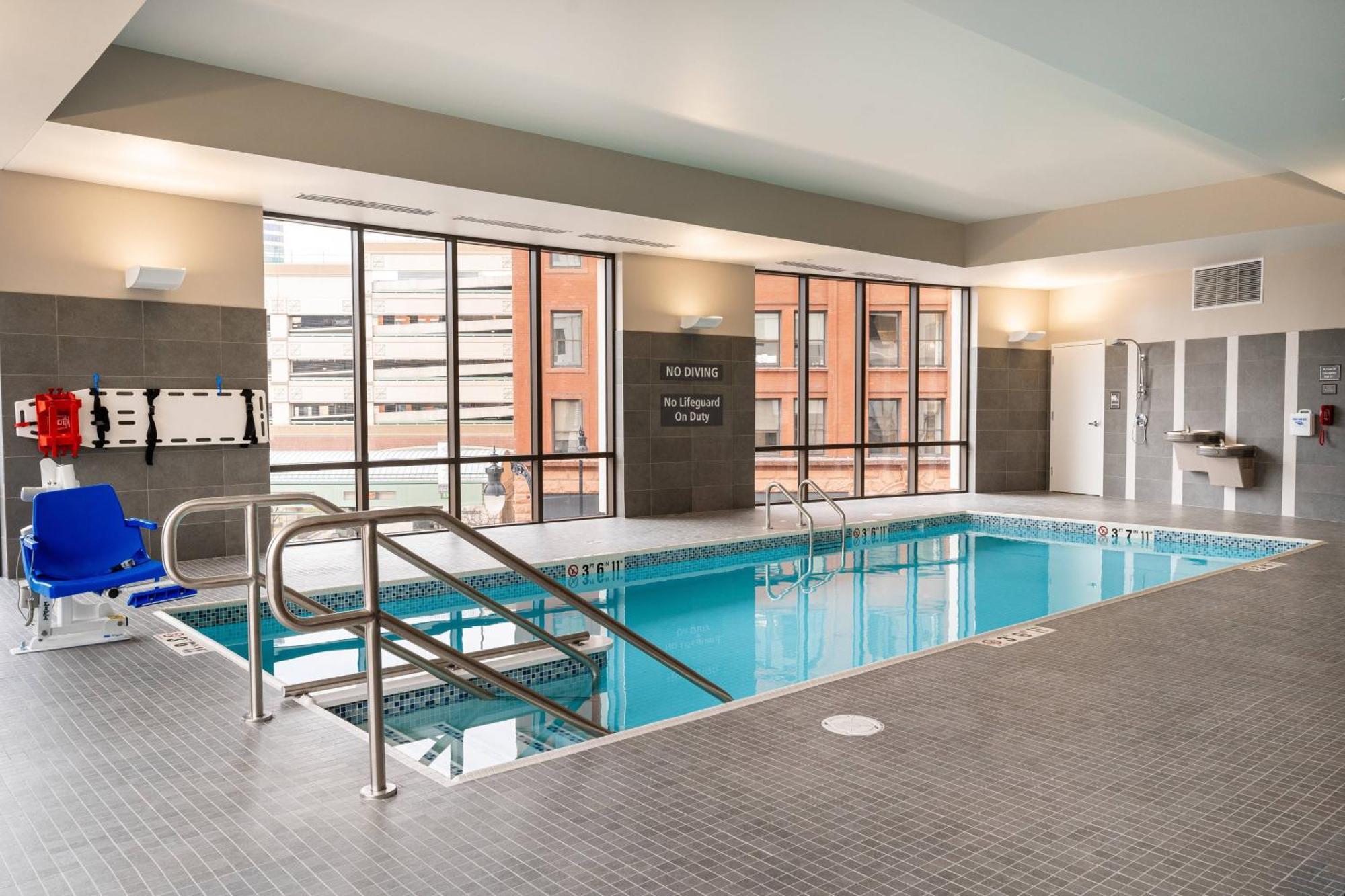 Residence Inn By Marriott Grand Rapids Downtown Экстерьер фото