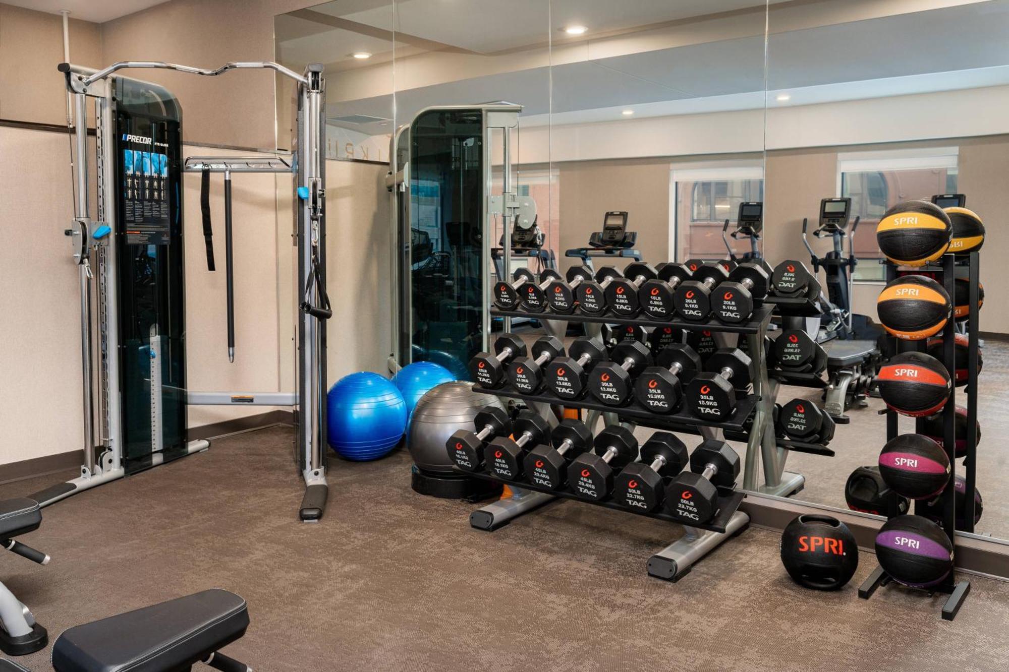 Residence Inn By Marriott Grand Rapids Downtown Экстерьер фото