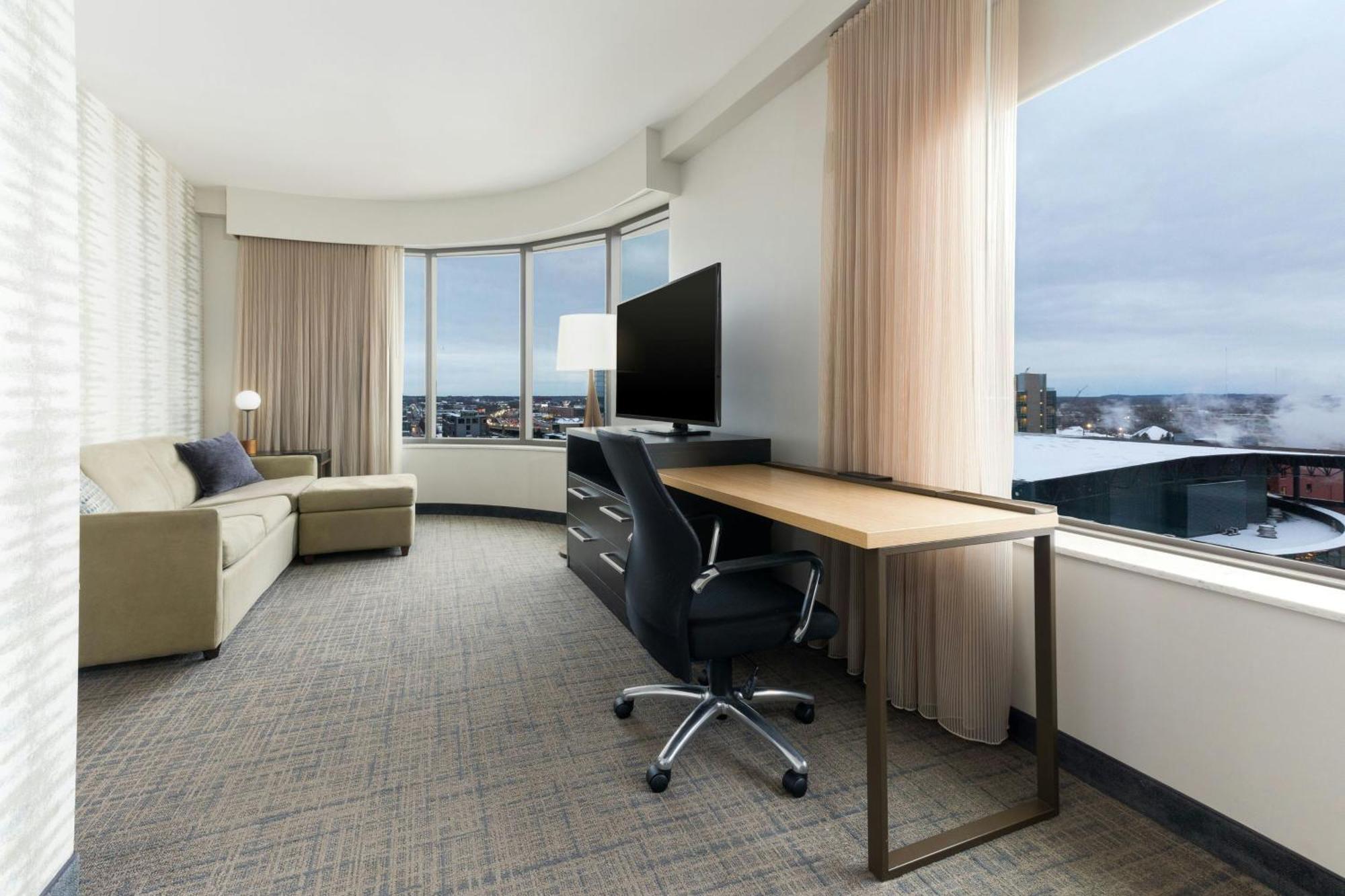 Residence Inn By Marriott Grand Rapids Downtown Экстерьер фото