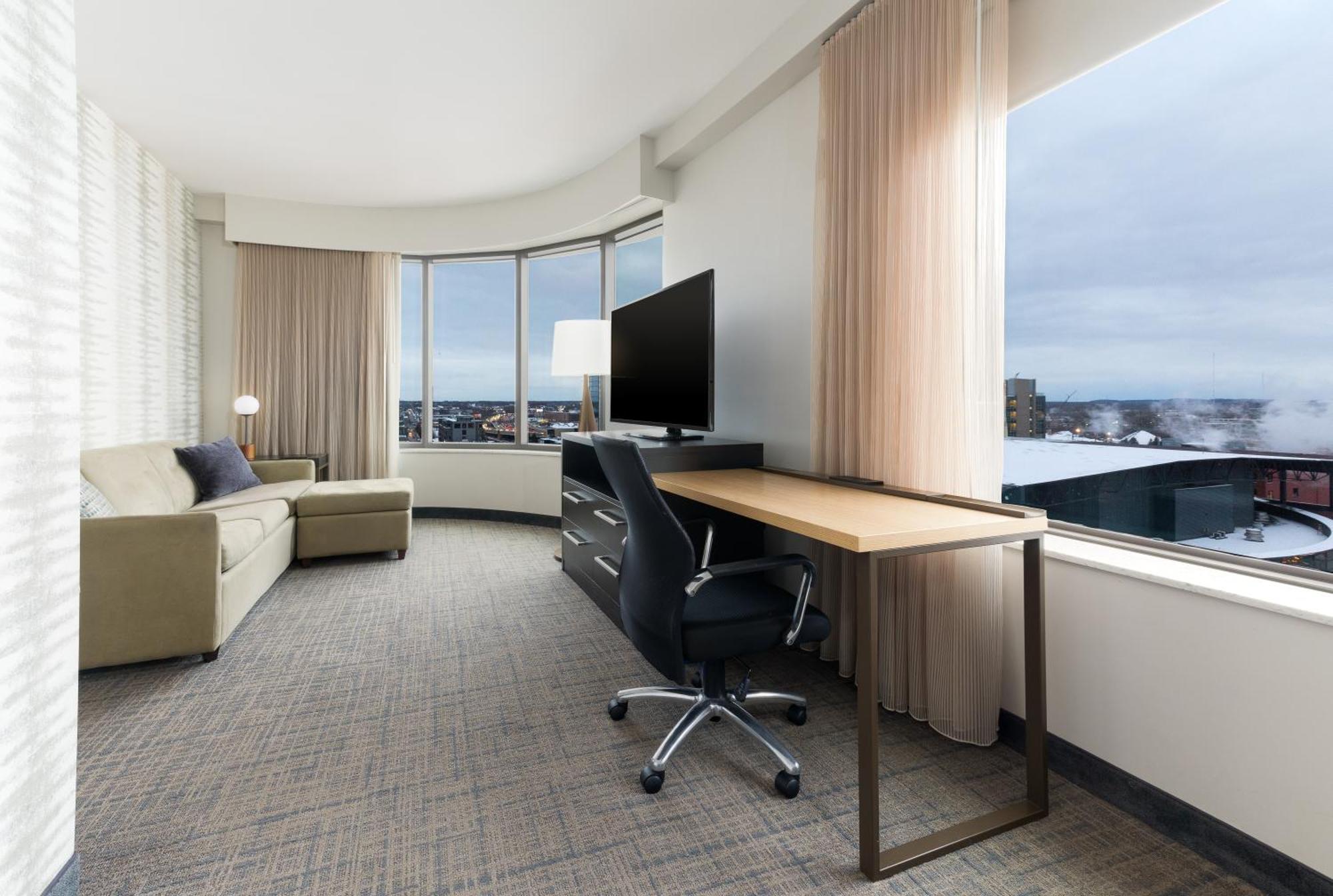Residence Inn By Marriott Grand Rapids Downtown Экстерьер фото